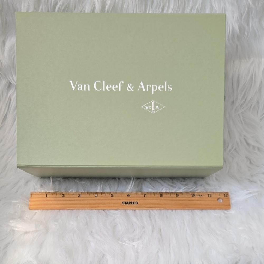 Van Cleef & Arpels Sage Green Box